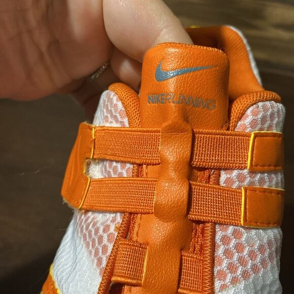 Nike Running Orange and White Velcro Shoes Size 6 - Picture 8 of 12